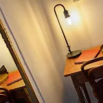 Apartment Wolfe Tone *