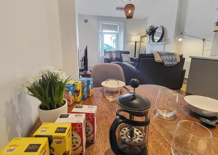 Апартаменты Wolfe Tone *