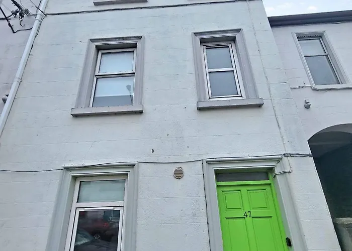 Апартаменты Wolfe Tone