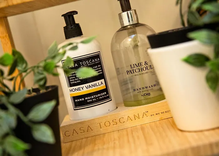 Апартаменты Wolfe Tone *